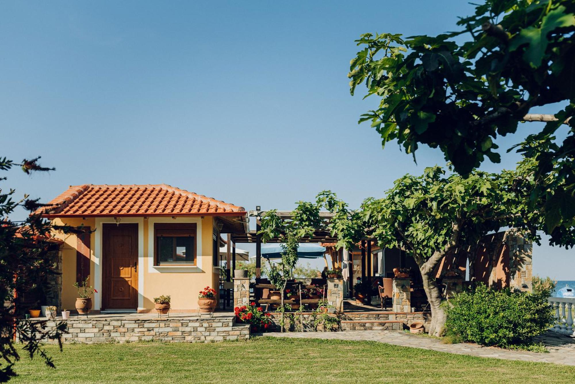 Villa Yianna Apartments Hotel Néa Meságkala Exteriör bild